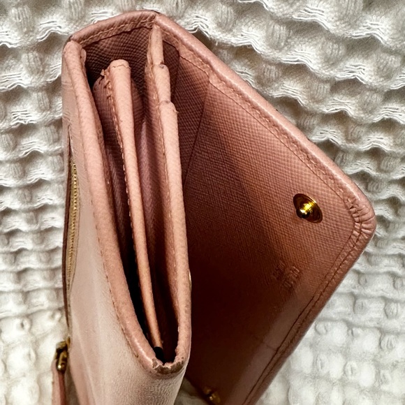 Prada Double Snap Long Wallet with Bow - Picture 7 of 15